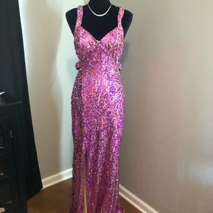 AMAZING PINK SEQUIN GOWN!